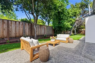 2331 Carmel Dr, Palo Alto, CA 94303 - Photo 86