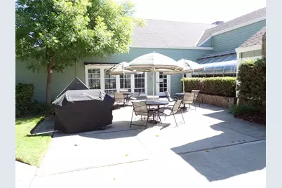 375 S Millpond Dr 375, San Jose, CA 95125 - Photo 8
