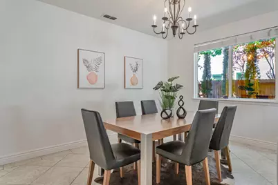 1048 Stillspring Dr, Vacaville, CA 95687 - Photo 16