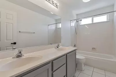 1048 Stillspring Dr, Vacaville, CA 95687 - Photo 32