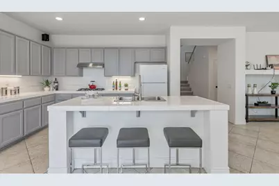 1048 Stillspring Dr, Vacaville, CA 95687 - Photo 12