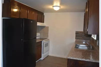 722 E Swain Rd, Stockton, CA 95207 - Photo 8