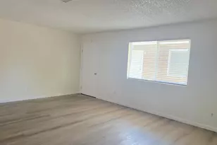 722 E Swain Rd, Stockton, CA 95207 - Photo 10