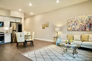 338 Llano De Los Robles Ave 3, San Jose, CA 95136 - Photo 1