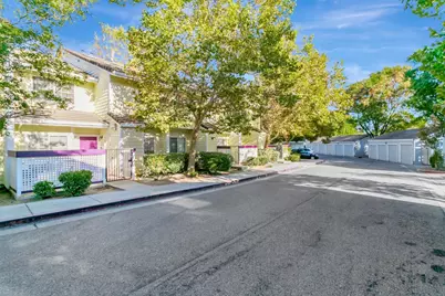 1704 Bevin Brook Dr, San Jose, CA 95112 - Photo 30