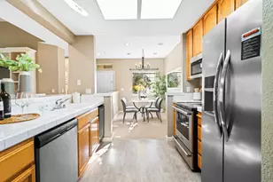 2604 Hastings Shore Ln, Redwood City, CA 94065 - Photo 12