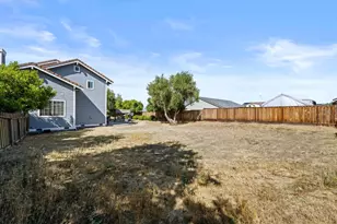 441 Tierra Del Sol, Hollister, CA 95023 - Photo 36