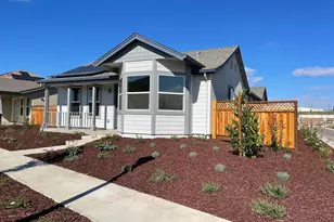 754 Livingston Ave, King City, CA 93930 - Photo 2