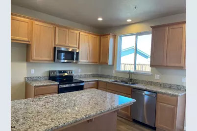 754 Livingston Ave, King City, CA 93930 - Photo 4