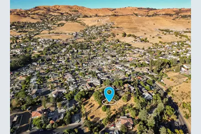 14862 Watters Dr, San Jose, CA 95127 - Photo 2