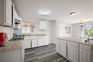 1 Appletree Ln 1, Hollister, CA 95023 - Photo 10