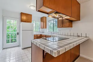 1733 Eastbrook Ct, Santa Cruz, CA 95062 - Photo 8