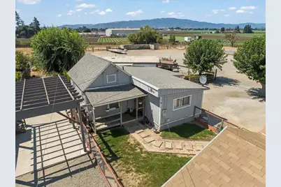 2675 Pacheco Pass Hwy, Gilroy, CA 95020 - Photo 20