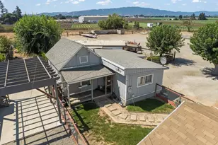 2675 Pacheco Pass Hwy, Gilroy, CA 95020 - Photo 20