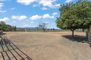 2675 Pacheco Pass Hwy, Gilroy, CA 95020 - Photo 44