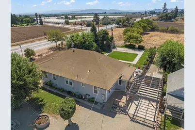 2675 Pacheco Pass Hwy, Gilroy, CA 95020 - Photo 14