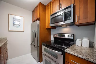 359 Half Moon Ln 113, Daly City, CA 94015 - Photo 16