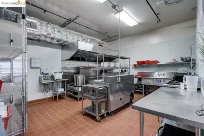 1616 International Blvd, Oakland, CA 94606 - Photo 6