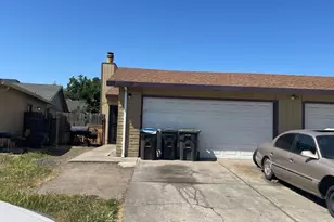 2611-2613 Plantation Pl, Stockton, CA 95209 - Photo 2