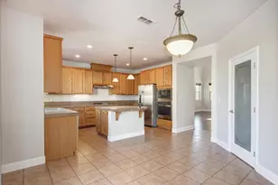 9987 Spring View Way, Elk Grove, CA 95757 - Photo 12