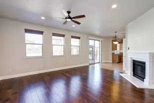 9987 Spring View Way, Elk Grove, CA 95757 - Photo 10