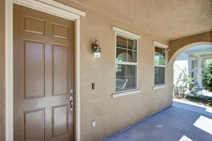 9987 Spring View Way, Elk Grove, CA 95757 - Photo 4