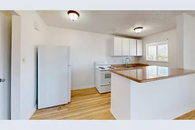 7 Merrydale Rd, San Rafael, CA 94903 - Photo 4