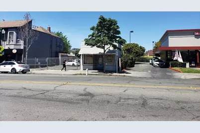 1251 Park St, Alameda, CA 94501 - Photo 4