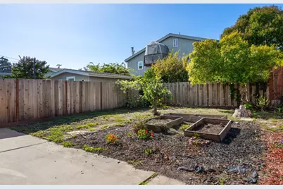 919 Paget Ave, Santa Cruz, CA 95062 - Photo 22