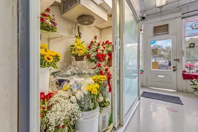 915 E Julian St, San Jose, CA 95112 - Photo 6