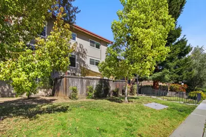 701 N Rengstorff Ave 20, Mountain View, CA 94043 - Photo 2