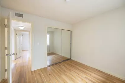 1532 Chanslor Ave Apt  T, Richmond, CA 94801 - Photo 4