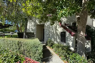 101 Shorebird Cir, Redwood City, CA 94065 - Photo 2