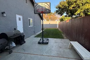 418 Calaveras Way, Greenfield, CA 93927 - Photo 12