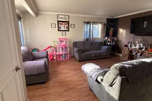 418 Calaveras Way, Greenfield, CA 93927 - Photo 2