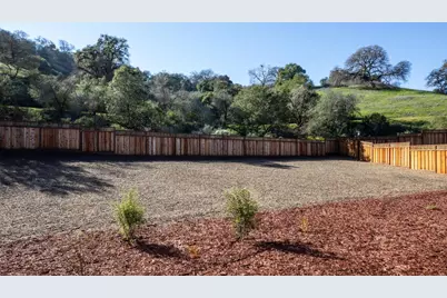 6218 Glendora Ct, San Jose, CA 95123 - Photo 32