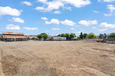 2675 Pacheco Pass Hwy, Gilroy, CA 95020 - Photo 24