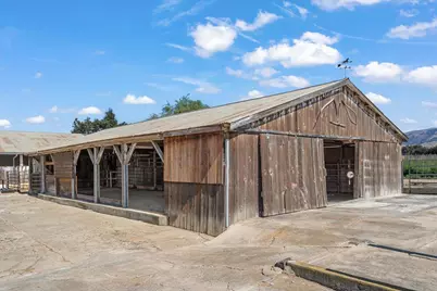 2675 Pacheco Pass Hwy, Gilroy, CA 95020 - Photo 12