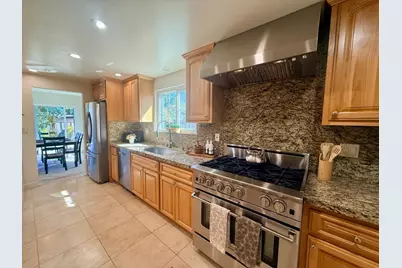 22720 Picador Dr, Salinas, CA 93908 - Photo 12