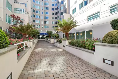240 Lombard St 727, San Francisco, CA 94111 - Photo 20