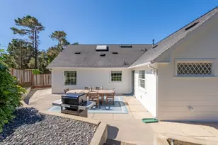 1043 Mission Rd, Pebble Beach, CA 93953 - Photo 28