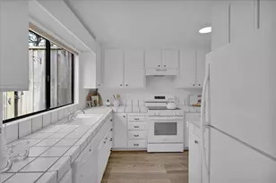 605 Acorn Ct, Pacific Grove, CA 93950 - Photo 10