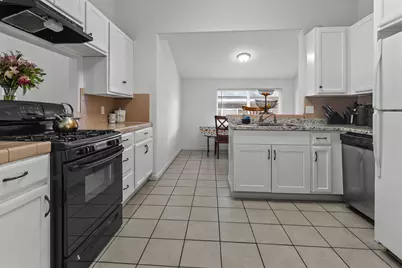 402 S 3rd St, King City, CA 93930 - Photo 8