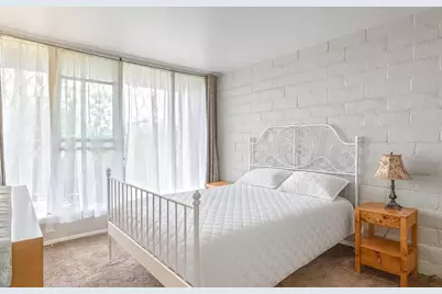 451 Dela Vina Ave 405, Monterey, CA 93940 - Photo 12