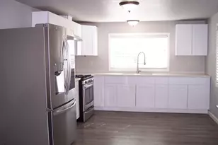 255 E Bolivar St 6, Salinas, CA 93906 - Photo 1