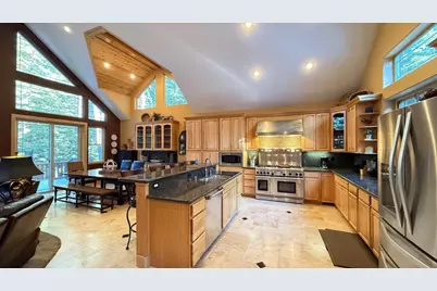 1528 Chippewa St, South Lake Tahoe, CA 96150 - Photo 12