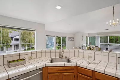 1612 Parkview Green Cir, San Jose, CA 95131 - Photo 46