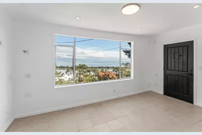 25 Gladys Ave, Brisbane, CA 94005 - Photo 4