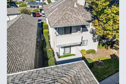 1056 Padre Dr 8, Salinas, CA 93901 - Photo 12