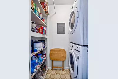 1056 Padre Dr 8, Salinas, CA 93901 - Photo 24